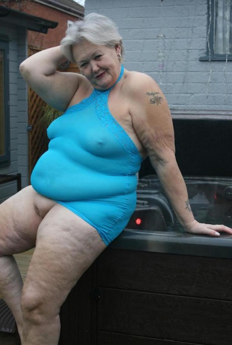 Black Fat Grandma - Fat Granny Porn & Black Porn Pics - EbonyFantasies.com