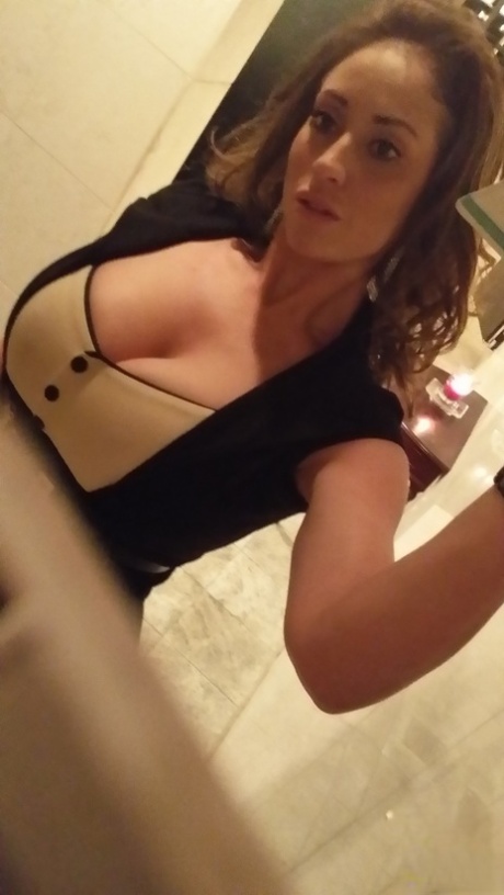 MILF pornstar Eva Notty takes naked self shots while hanging out at home 72885783
